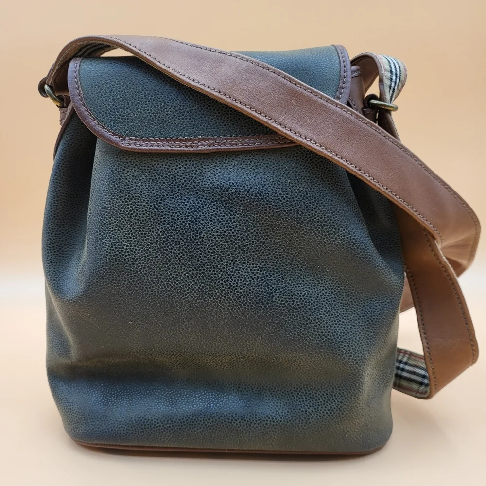 Burberrys leather vintage England check crossbody shoulder bag..authentic ! - Picture 3 of 16